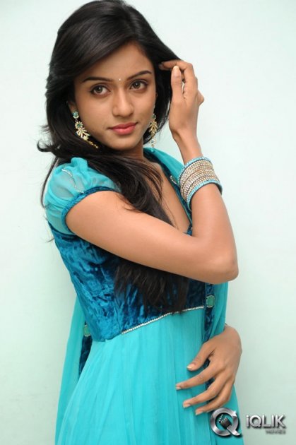 Vithika-Sheru